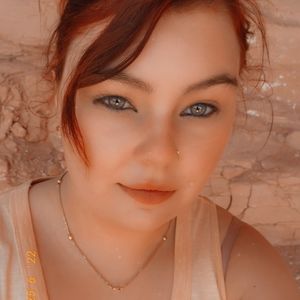 Meet your Posher, Leigha